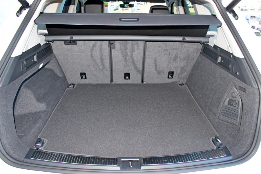 2024 MY25 Volkswagen Touareg RC 210TDI Elegance SUV Image 9