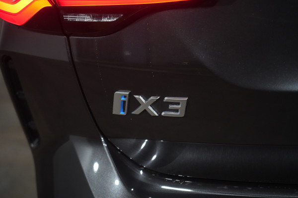 2024 BMW iX3 M Sport SUV image 9