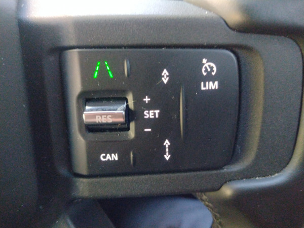2025 MY25.5 Land Rover Defender L663 110 D350 X-Dynamic HSE SUV image 24