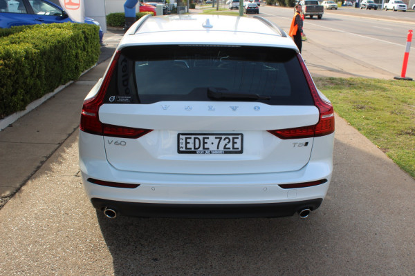 2019 MY20 Volvo V60 F-Series T5 Momentum Wagon Image 5