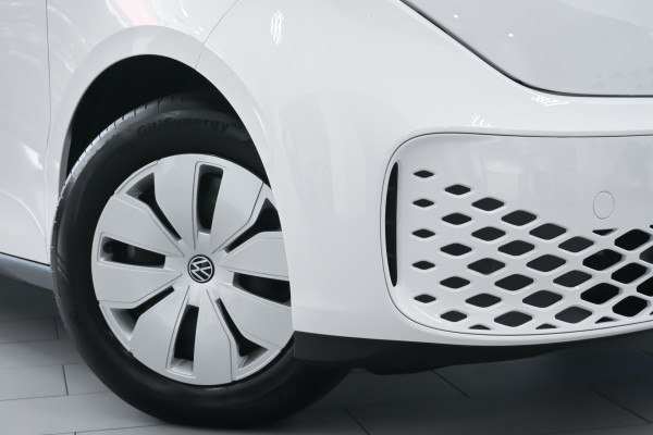 2024 MY25 Volkswagen ID. Buzz Cargo EBN BEV550 Van image 6