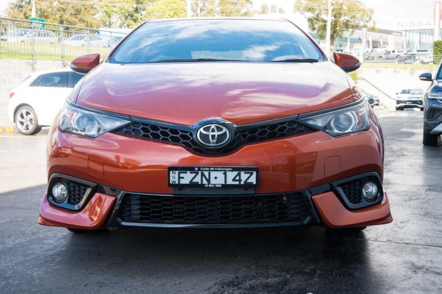 2016 Toyota Corolla ZRE182R SX Hatch Image 4