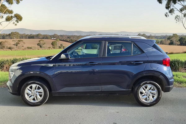 2021 Hyundai Venue QX.V3 Active SUV Image 4