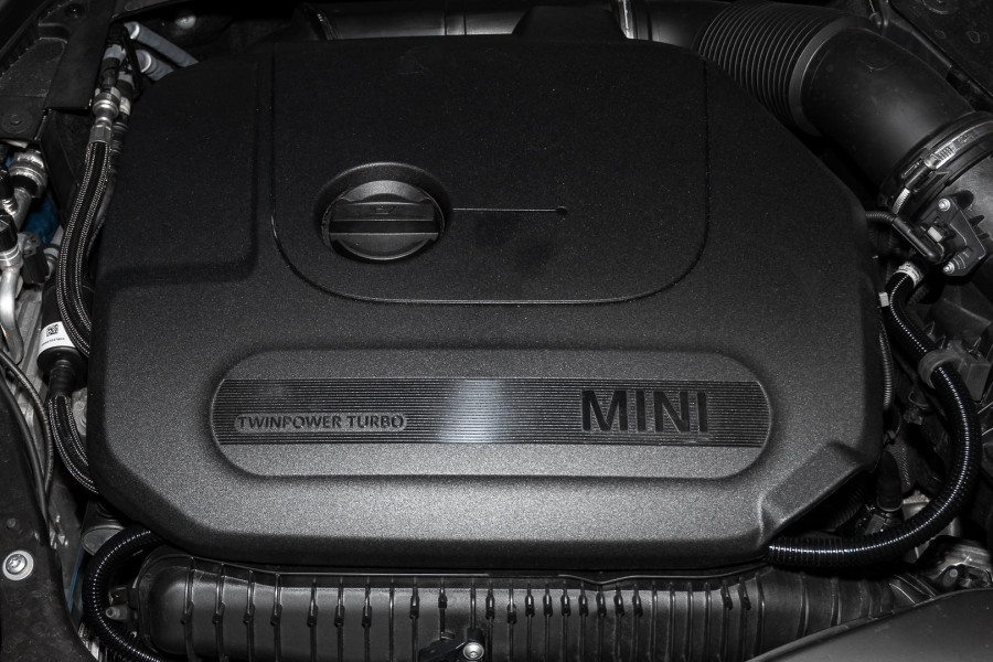 2021 MINI Cooper F55 LCI S Classic Hatch