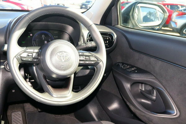 2024 Toyota Yaris Cross MXPJ10R GXL SUV Image 6