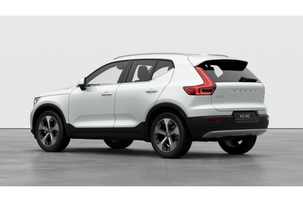 2026 Volvo XC40 XZ Ultra B4 Bright SUV Image 3
