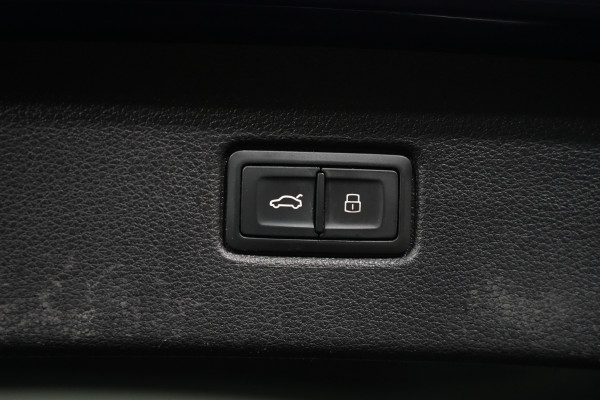 2019 Audi SQ7 TDI SUV image 38