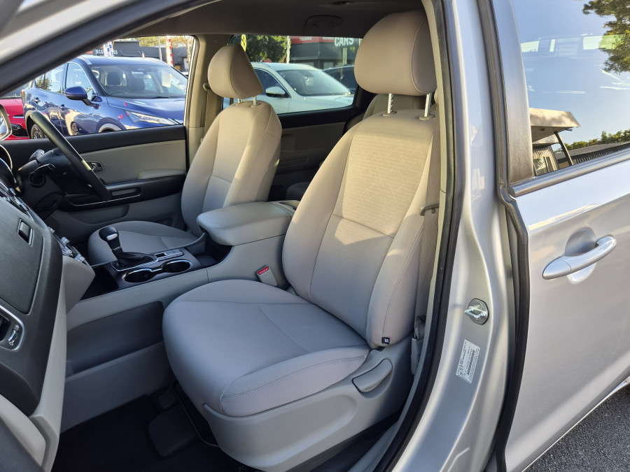 2020 Kia Carnival YP S Van Image 12
