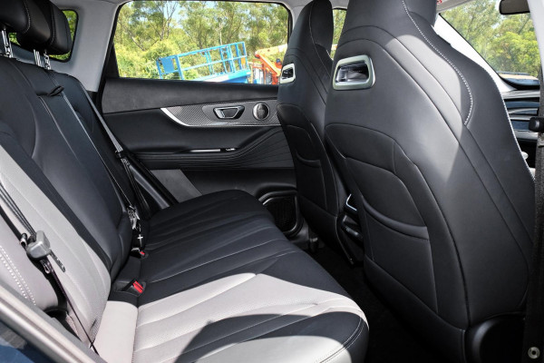 2026 Chery Tiggo 7 T32 Super Hybrid Urban SUV Image 9