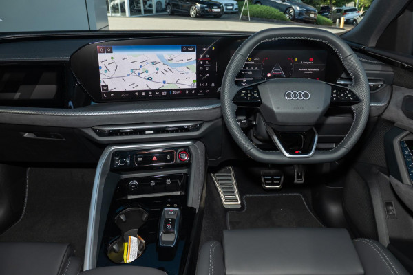 2025 Audi SQ5 GU  SUV image 7