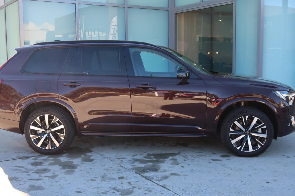2025 MY26 Volvo XC90 L Series Plus T8 Plug-in Hybrid Dark SUV Image 5