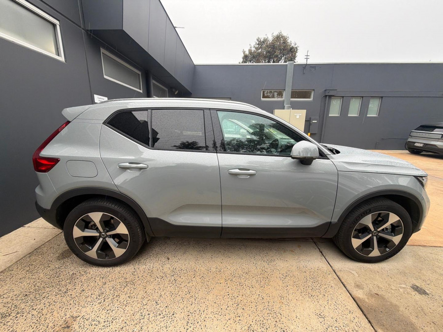 2025 MY26 Volvo XC40 XZ Plus B4 SUV Image 4