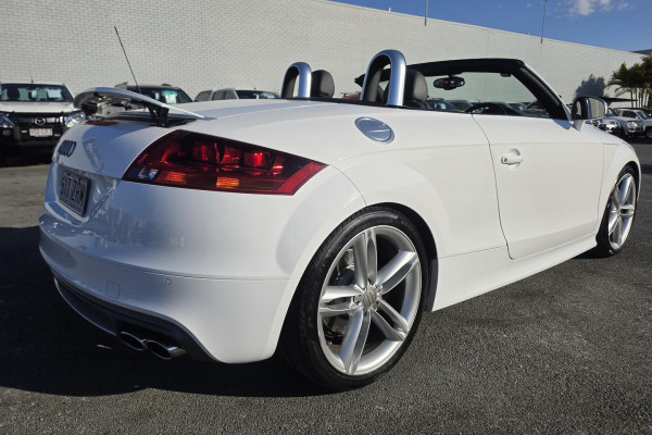 2009 Audi TTS 8J  Convertible Image 7