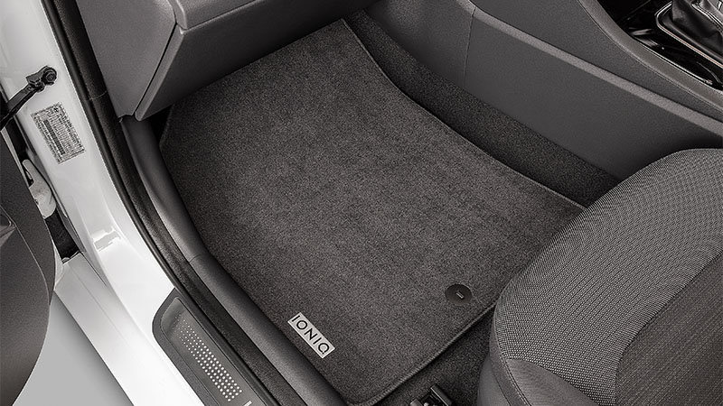 <img src="Tailored carpet floor mats (set of 4).