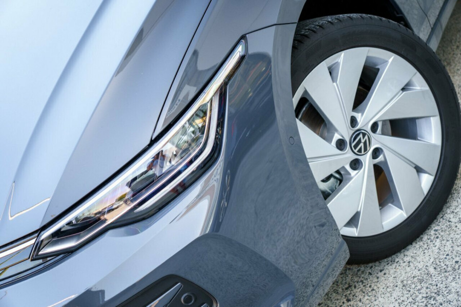 2026 Volkswagen Golf 8.5 110TSI Life Hatch Image 6