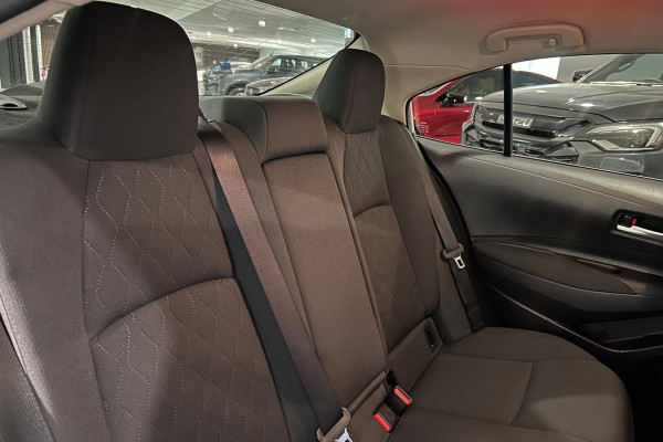 2020 Toyota Corolla ZRE SX Sedan Image 22