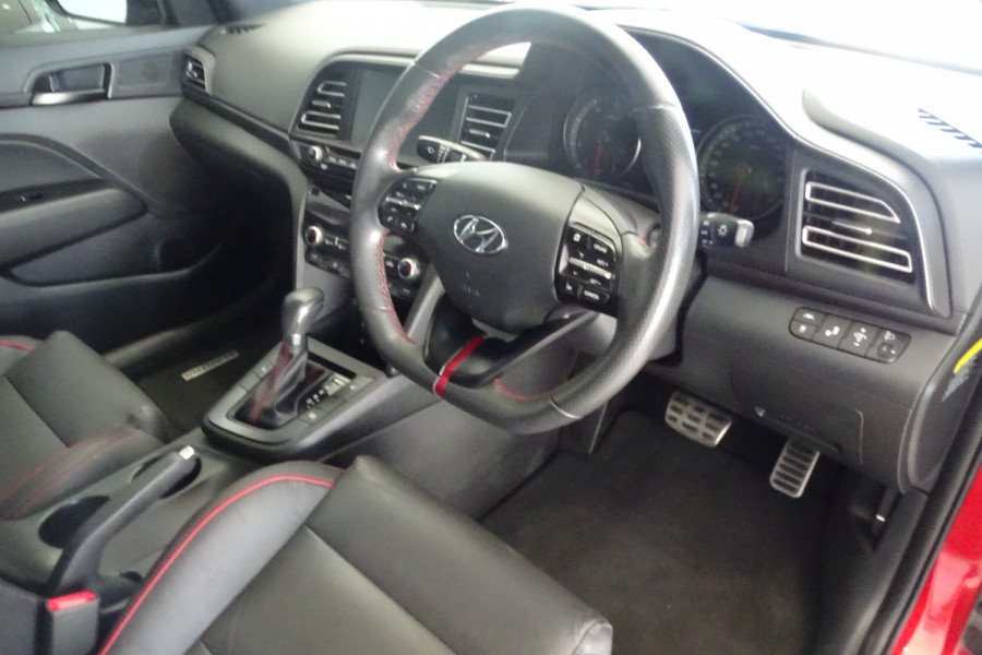 2019 Hyundai Elantra AD.2 Sport Premium Sedan Image 15