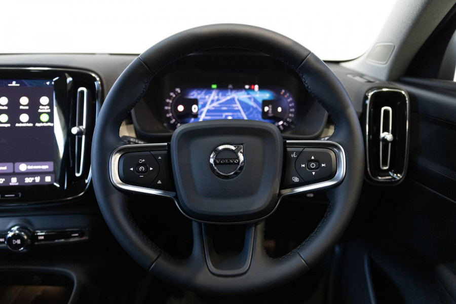 2025 MY26 Volvo XC40 XZ Plus B4 SUV Image 17