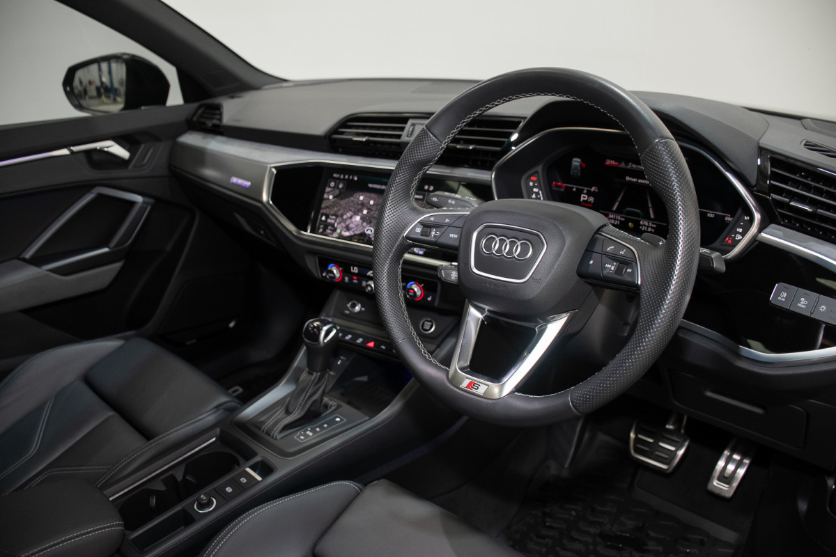 2024 Audi Q3 F3 40 TFSI S line SUV