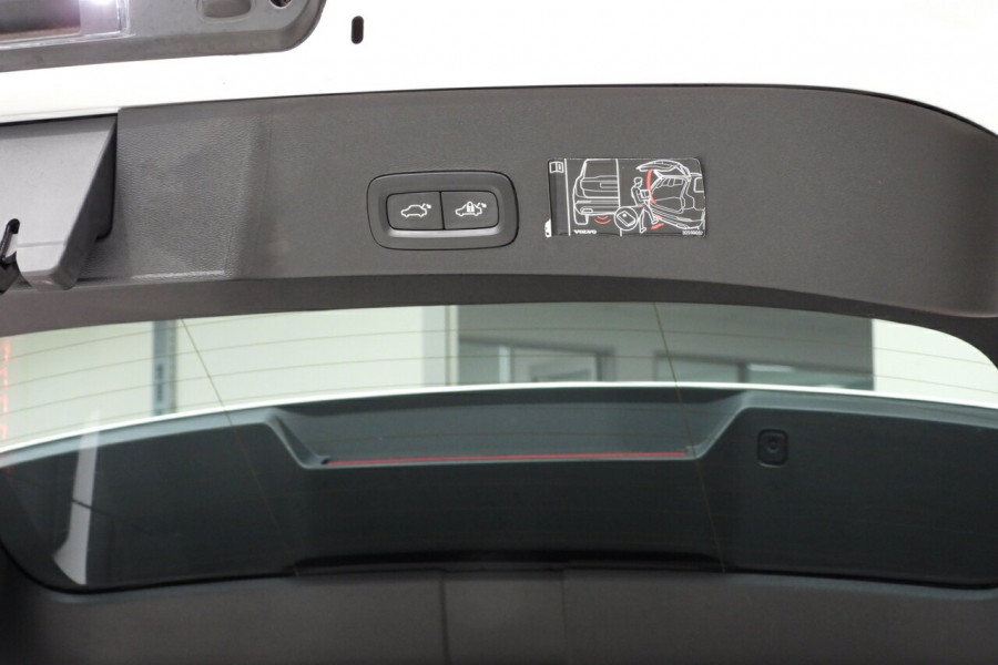 2018 MY19 Volvo XC40 XZ T4 Inscription SUV Image 9