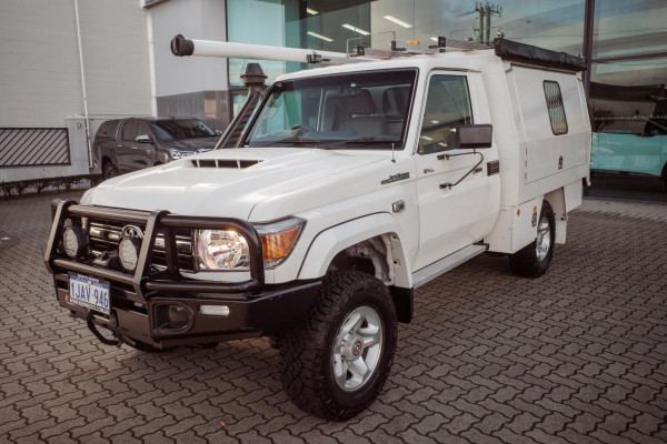 2021 Toyota LandCruiser VDJ79R GXL Cab Chassis Image 3