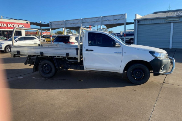 2022 Toyota HiLux TGN121R WorkMate Cab Chassis Image 2