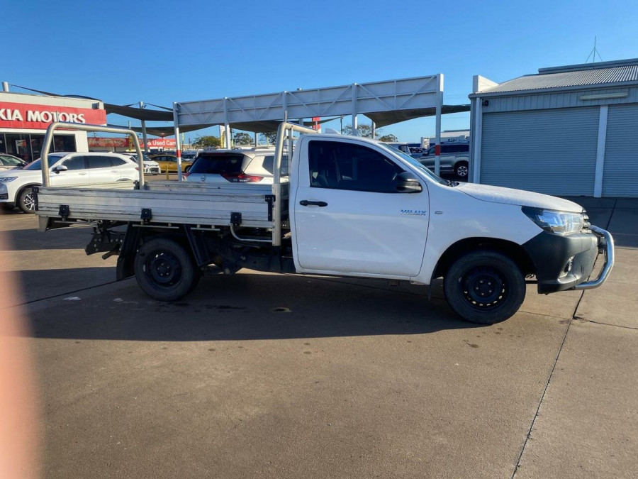 2022 Toyota HiLux TGN121R WorkMate Cab Chassis Image 2