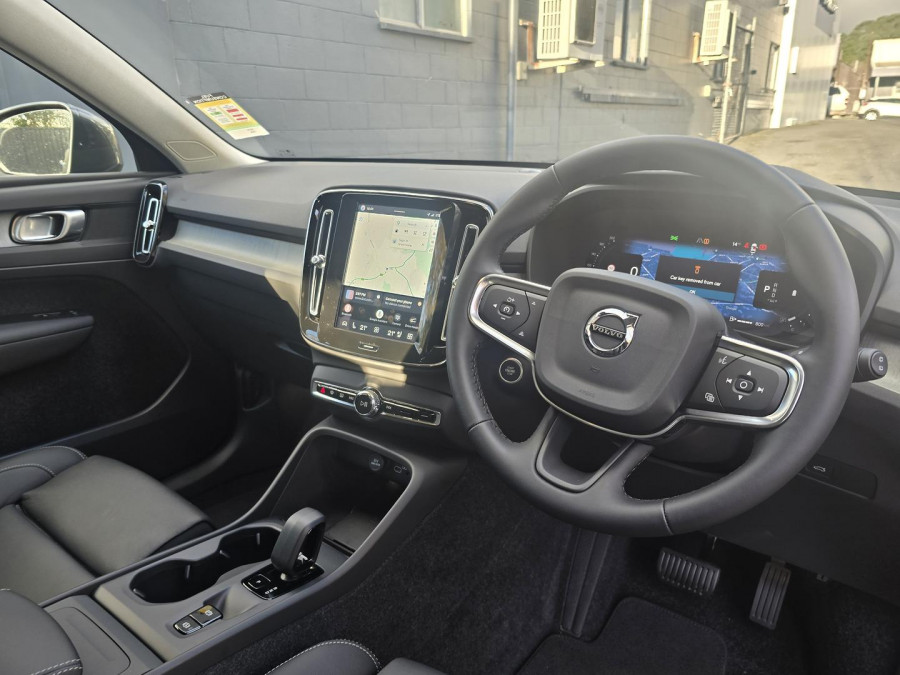 2026 Volvo XC40 XZ Plus B4 SUV Image 16