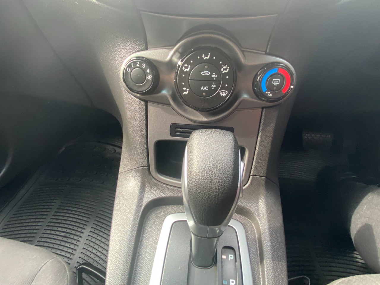 2014 Ford Fiesta WZ AMBIENTE Hatch Image 17