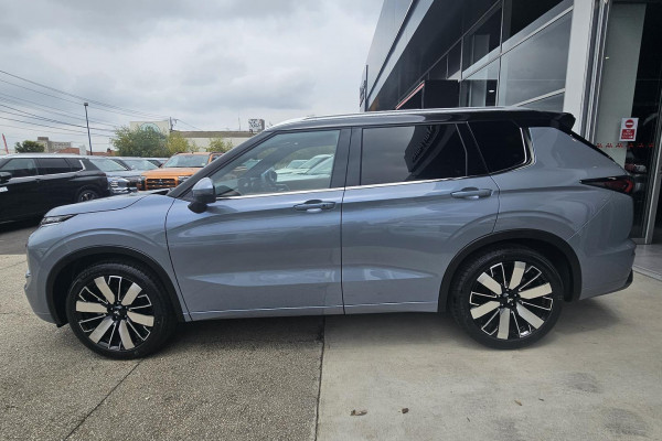 2026 Mitsubishi Outlander ZM Exceed Tourer SUV Image 5