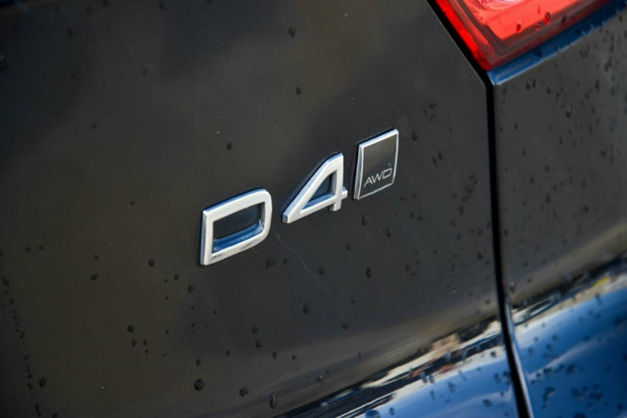 2018 Volvo XC40 XZ D4 Momentum Launch Edition SUV Image 21
