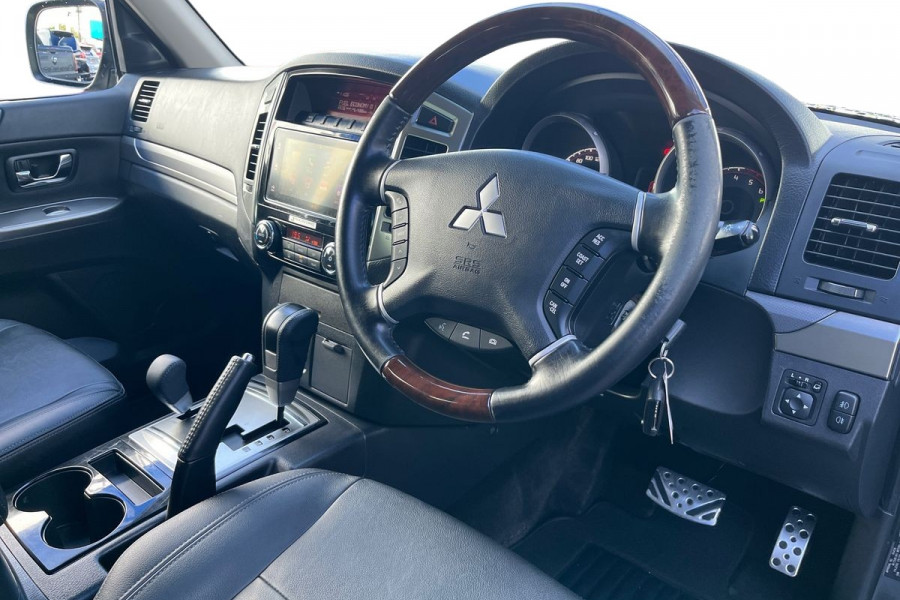 2016 MY17 Mitsubishi Pajero NX Exceed SUV Image 6