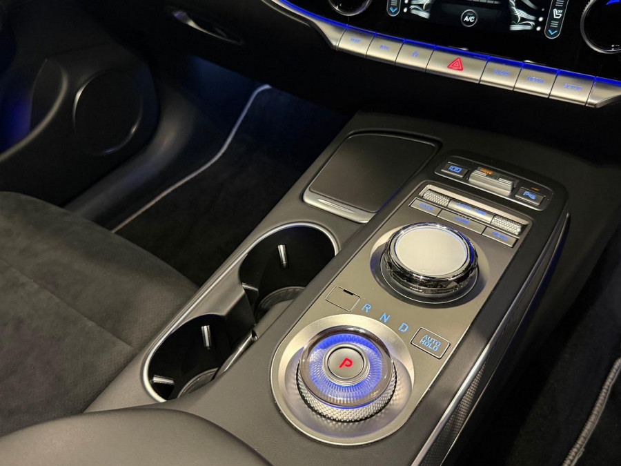 2024 Genesis GV70 JK.V2 3.5T AWD Sport SUV Image 14