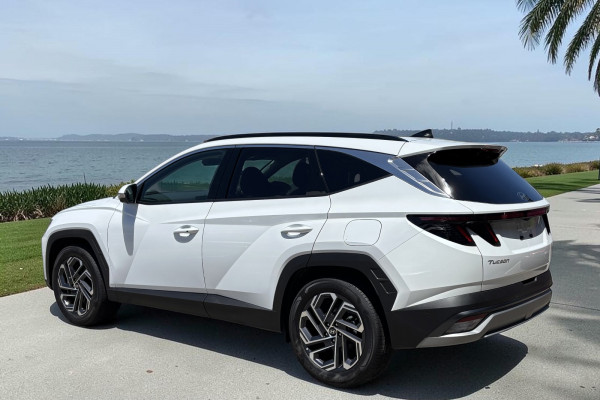 2026 Hyundai Tucson NX4.V4 Hybrid Premium SUV Image 5