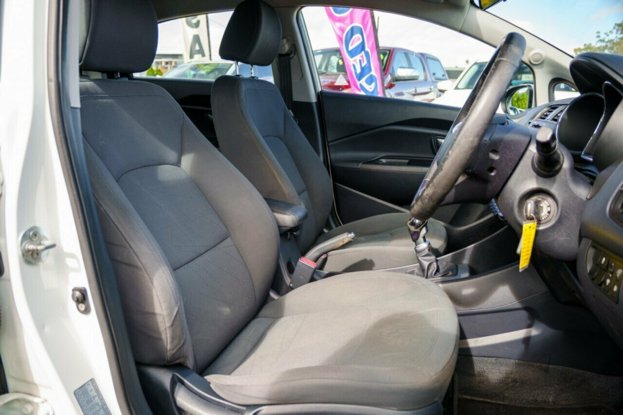 2012 MY13 Kia Rio UB Si Hatch Image 16