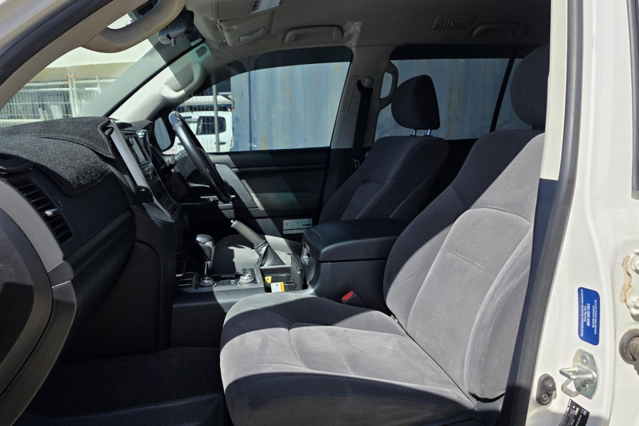 2015 MY14 Toyota LandCruiser VDJ200R GXL SUV Image 12
