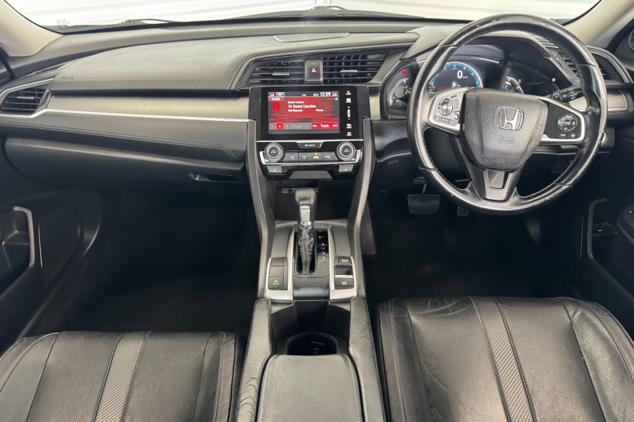 2017 MY16 Honda Civic 10th Gen VTi-LX Sedan Image 12