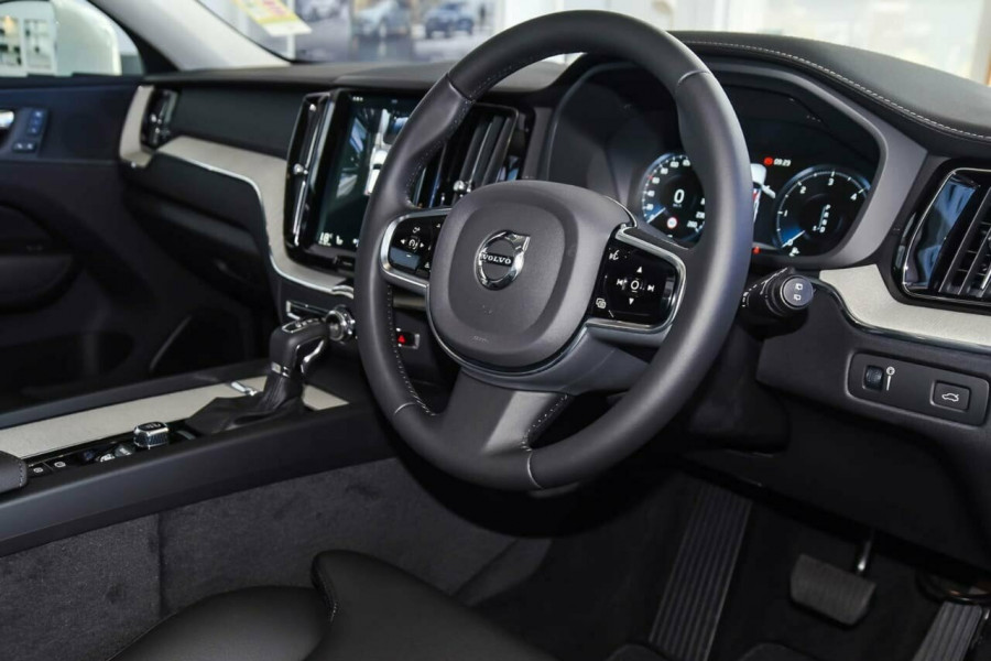 2019 MY20 Volvo XC60 UZ D4 Inscription Suv Image 6