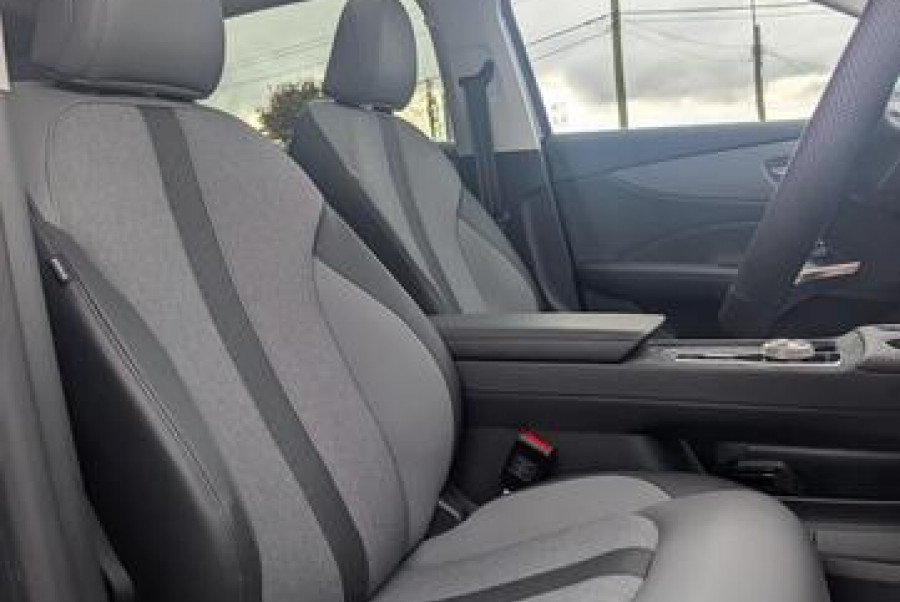 2025 MG MGS5 EV ZS3EM Essence 62 SUV Image 11