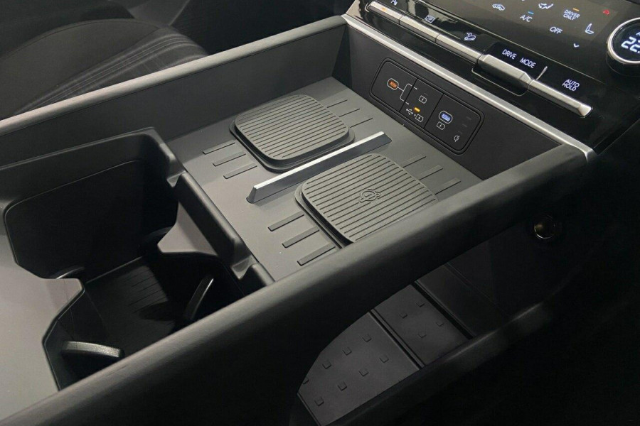 2024 MY25 Hyundai Santa Fe MX5.V1 Hybrid SUV Image 23