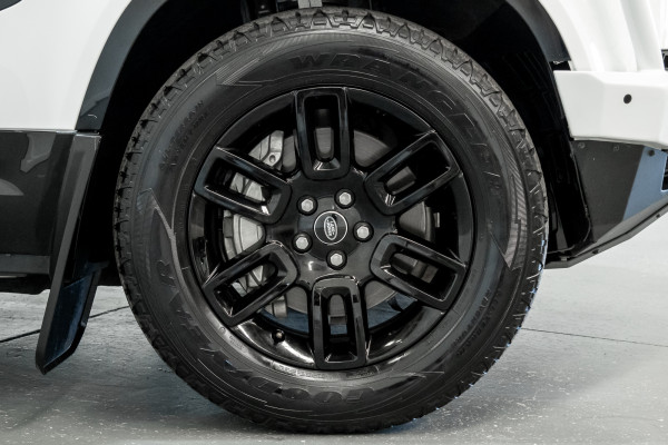 2024 Land Rover Defender L663 130 D300 X-Dynamic SE SUV Image 6