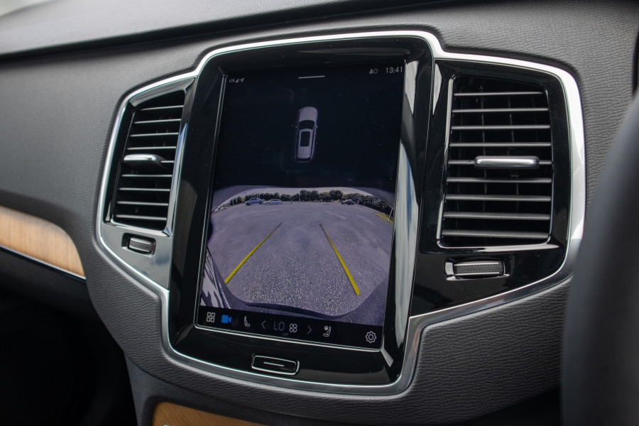 2024 Volvo XC90 B5 AWD PLUS SUV Image 11
