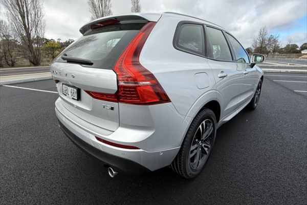 2020 Volvo XC60 UZ T5 Momentum SUV Image 3