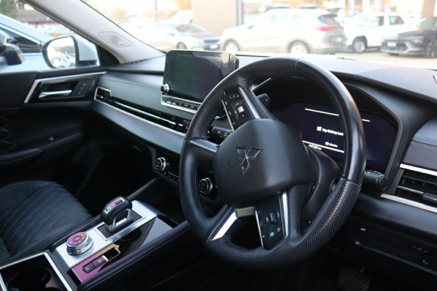 2022 Mitsubishi Outlander ZM Exceed Tourer SUV Image 17