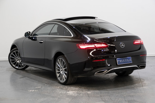 2018 Mercedes-Benz E-Class E300 Coupe image 9