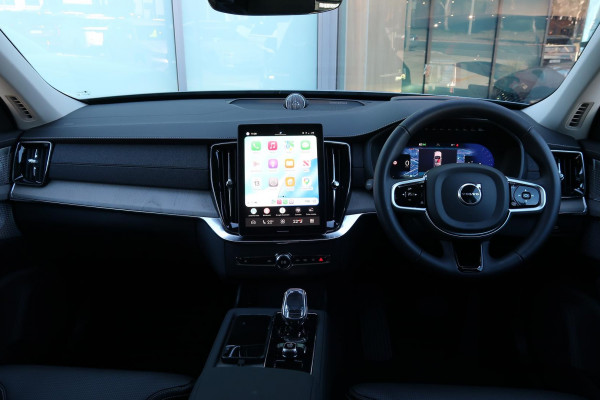 2025 Volvo XC90 L Series Ultra B5 Bright SUV Image 5