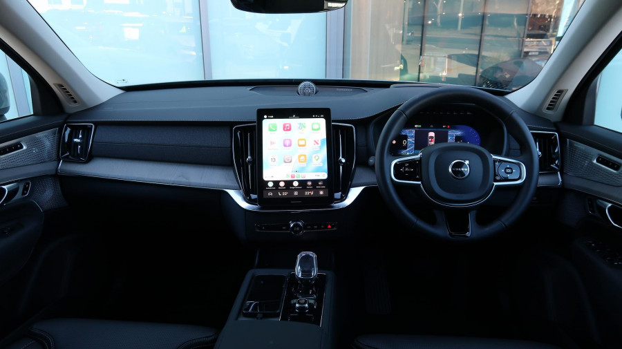 2025 Volvo XC90 L Series Ultra B5 Bright SUV Image 5