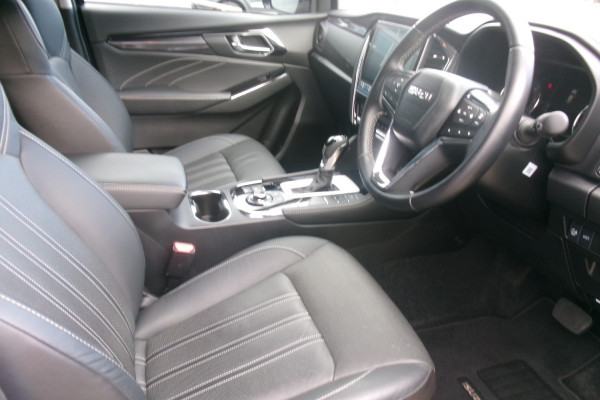 2023 MY24 Isuzu MU-X RJ LS-T SUV Image 13