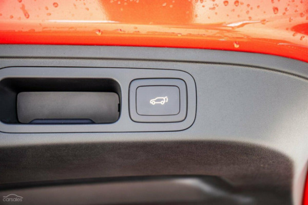 2025 MG HS AS33 Essence SUV Image 9