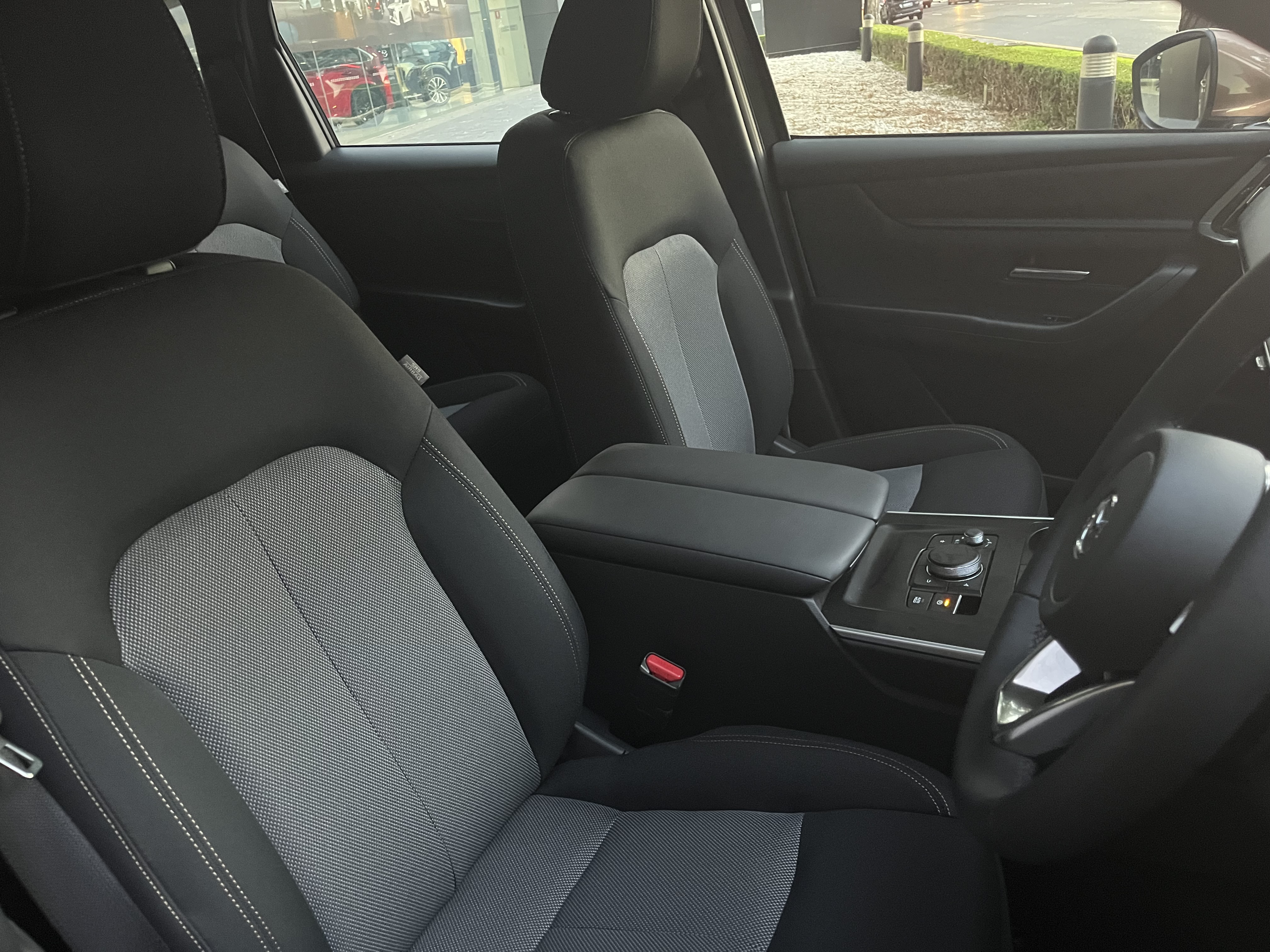 2024 Mazda CX-80 KL G40e Pure SUV Image 10